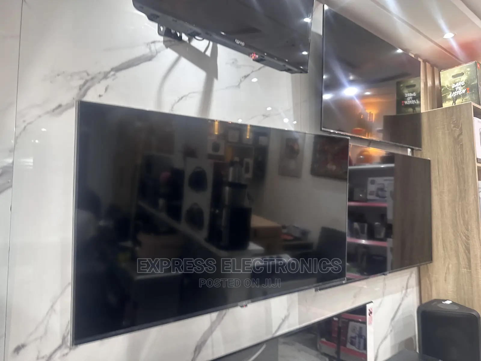 Astounding Samsung UHD Smart 55”Au7022