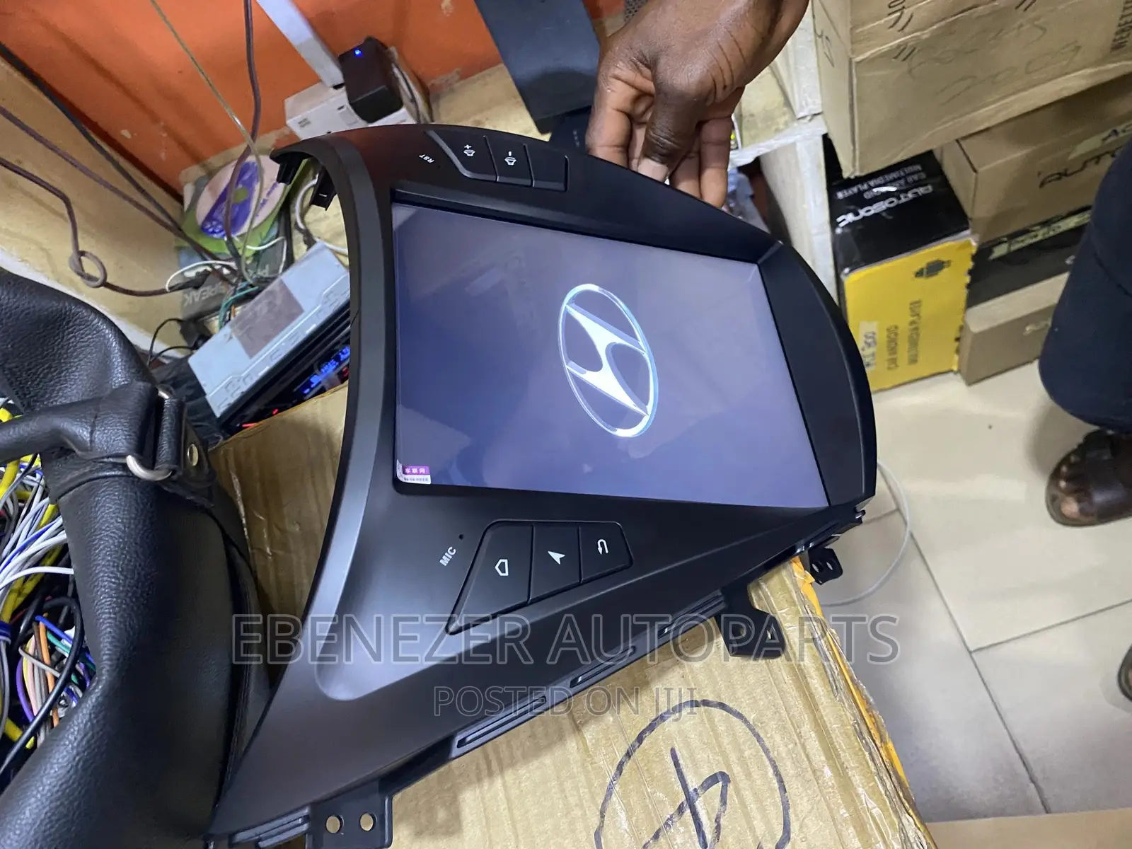 Hyundai Elantra 2011,2012,2013 Tesla Android Tape