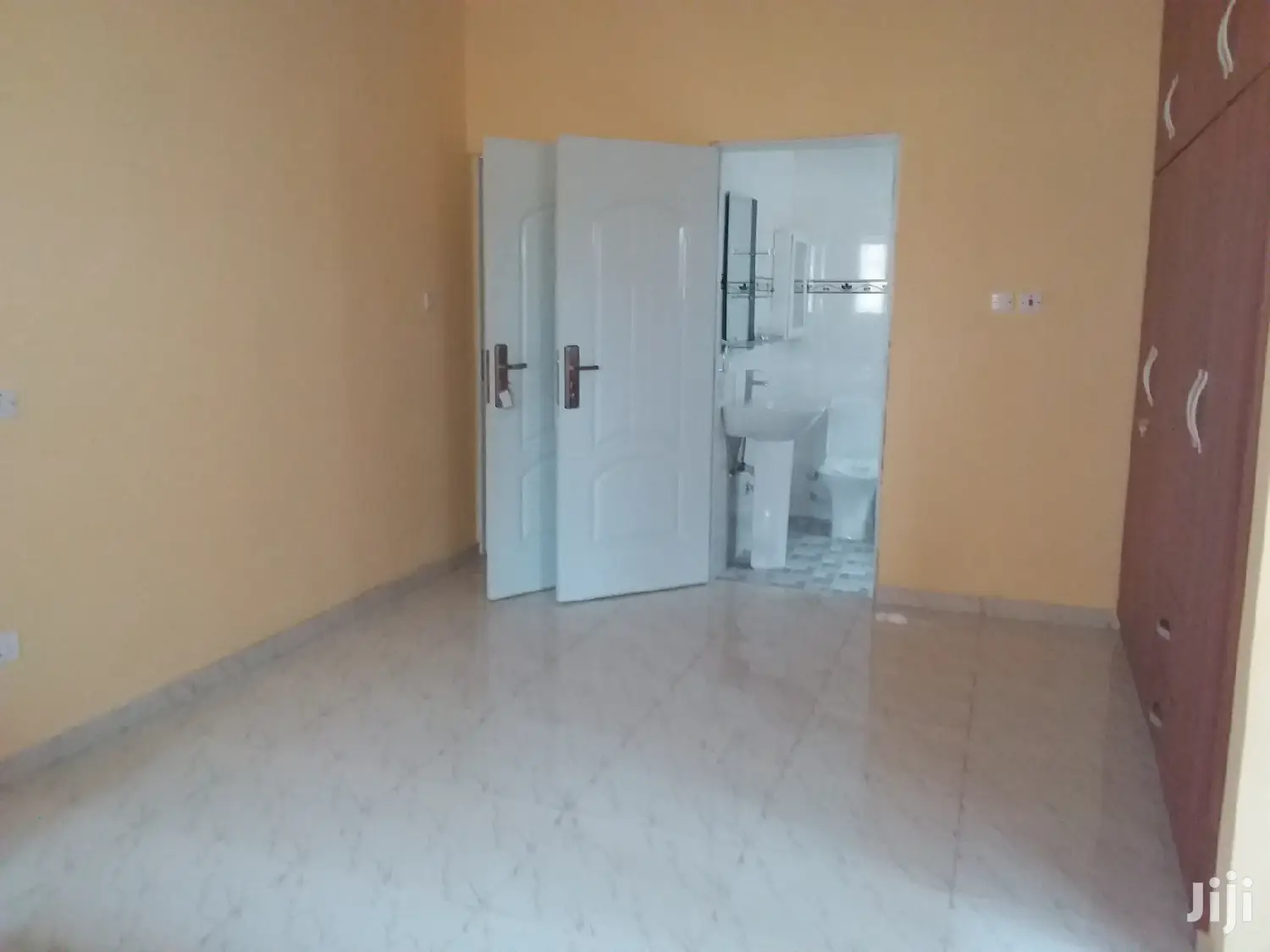 3bdrm House in Bronko Housing, Tema Metropolitan for sale