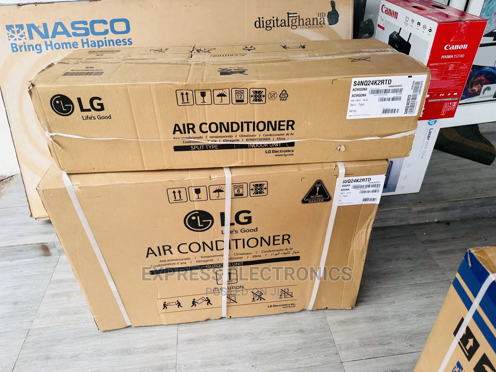 Anti Rust Best LG AC Artcool Inverter Dual 2.5hp Black