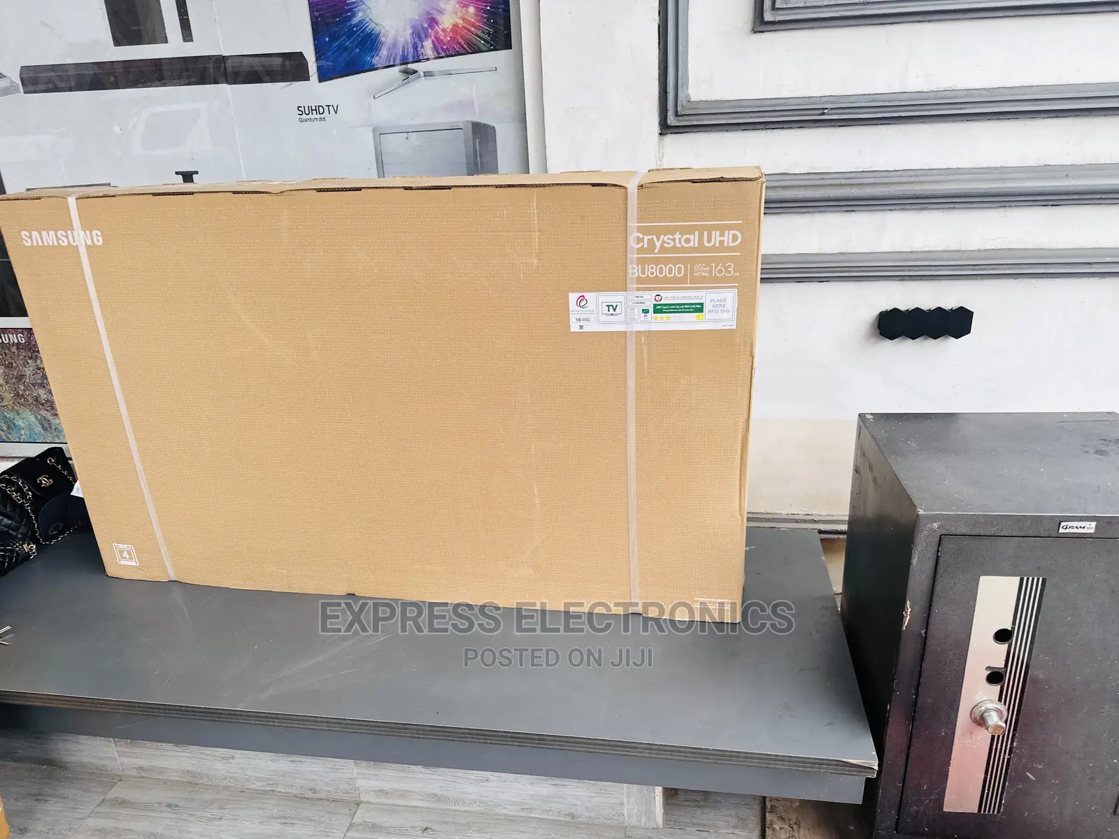 Edgeless Design Samsung UHD Smart 55”Au7022 Tv 