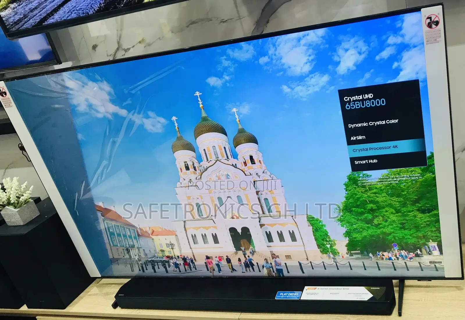 Smart Samsung UHD Crystal 65 Inches AU70 LED Glossy Tv