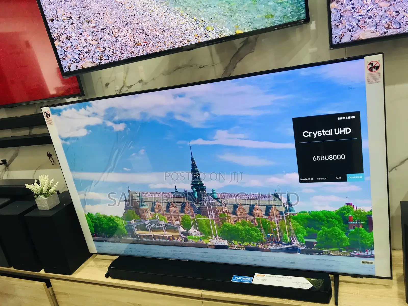 Glossy LED Samsung 65 Inches Au70 Crystal Tv
