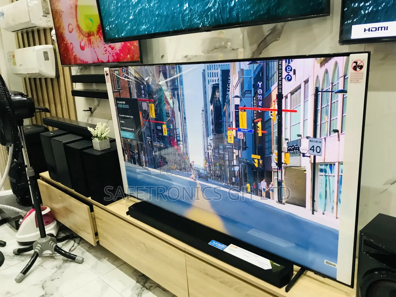 Samsung Quality UHD Glossy 65 Inches BU80 Ultra Tv