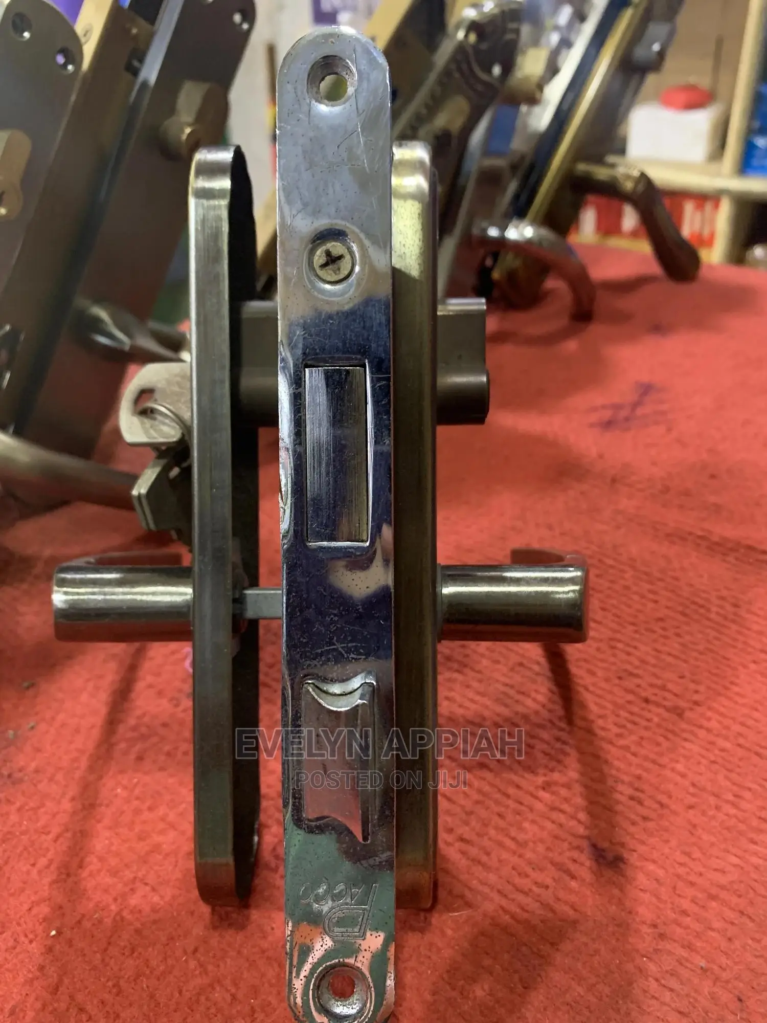 Pacco Small Lock