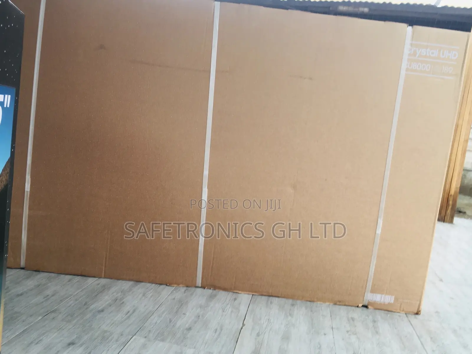 Neatly New Samsung Smart 75 Inches Glossy Cu80 Samsung