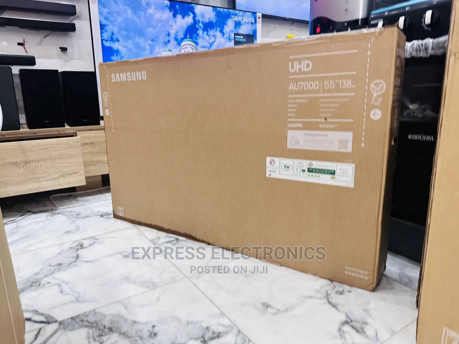 Crystal Uhd Smart Samsung Ua55”Au7092 Glossy Black Tv