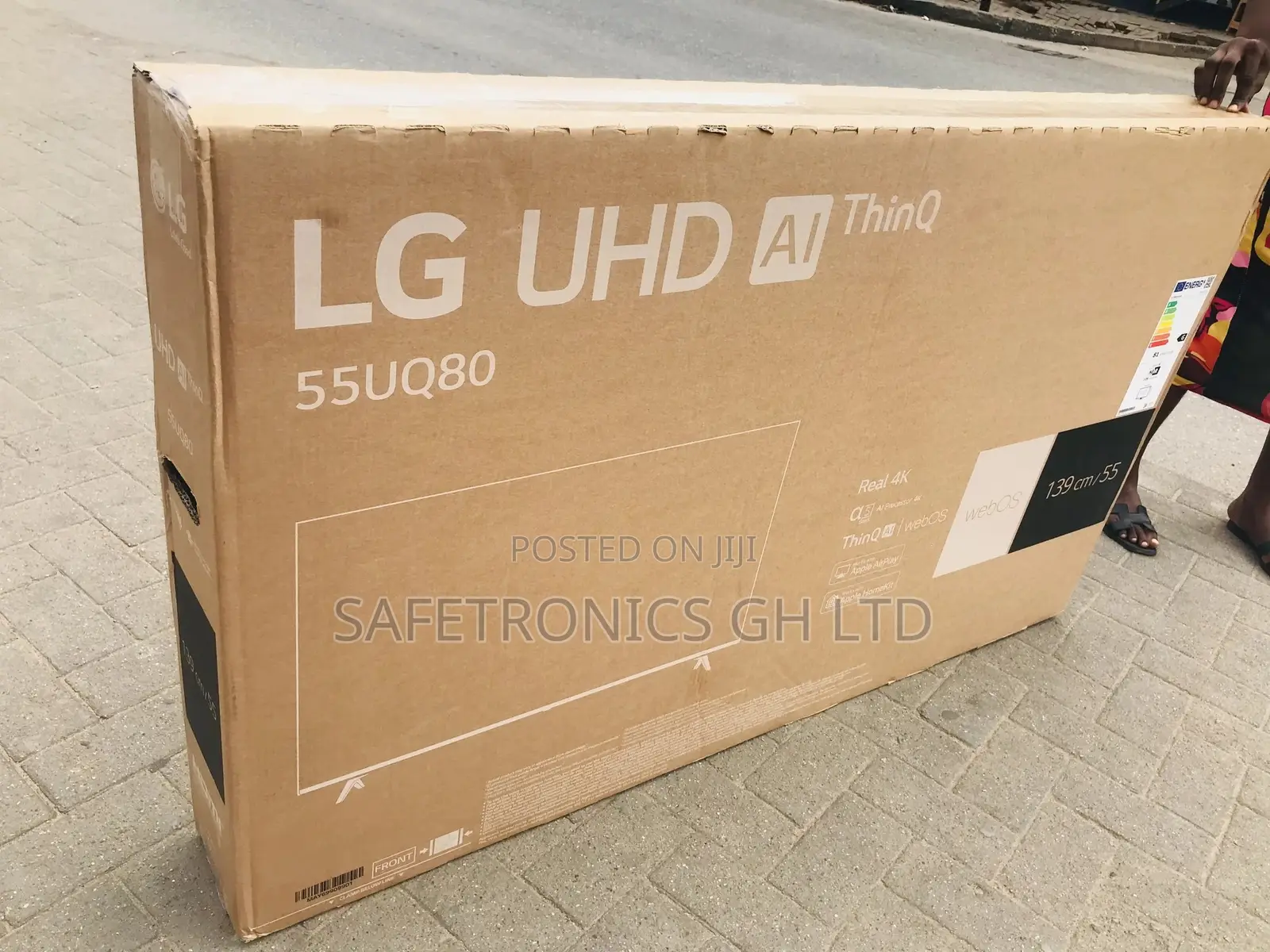Smart Reliable LG 55 Inches UQ80 Clear Glossy LED Tv
