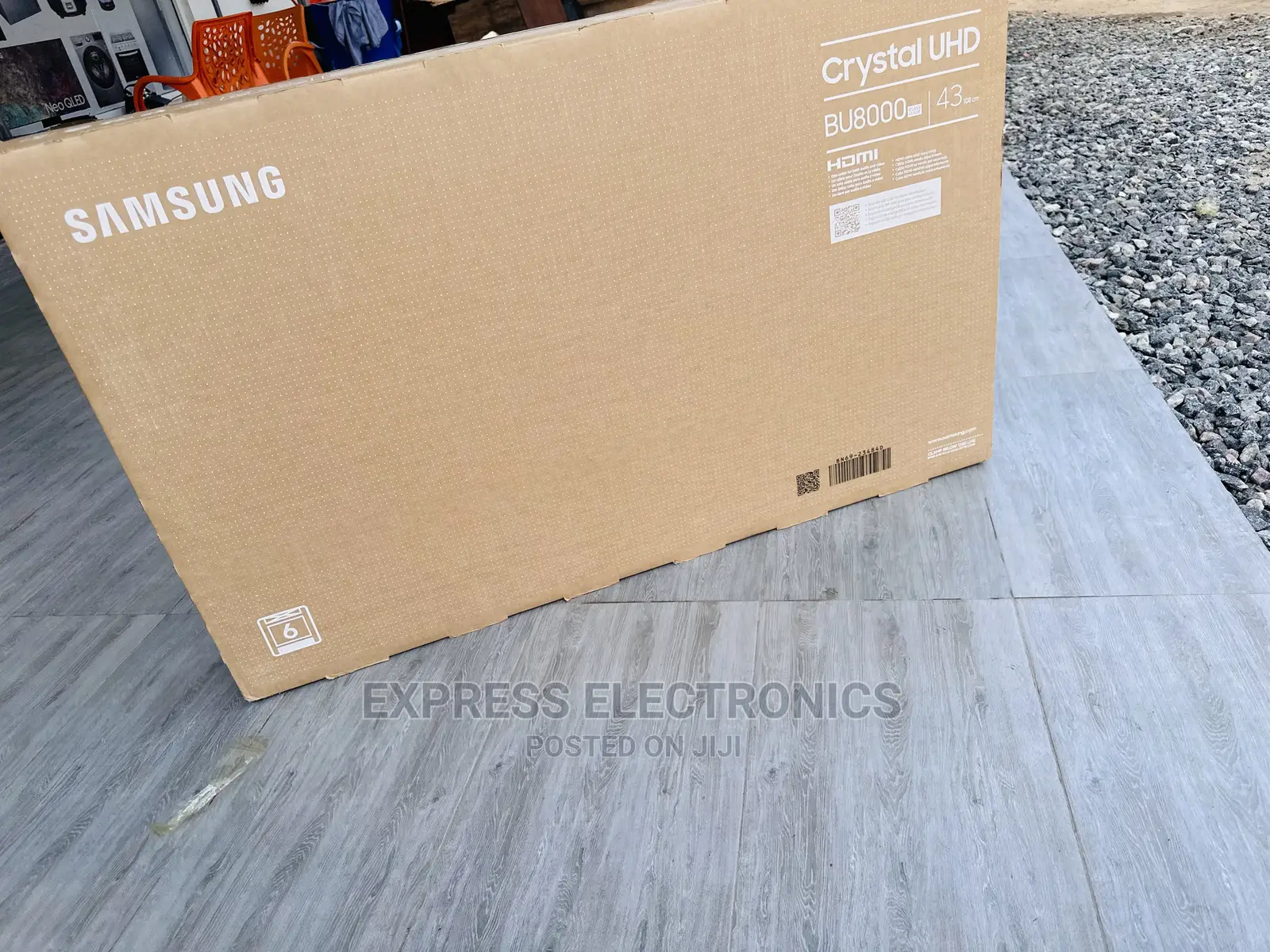 Update Your Viewing Experience With 43”Bu8000 UHD Samsung