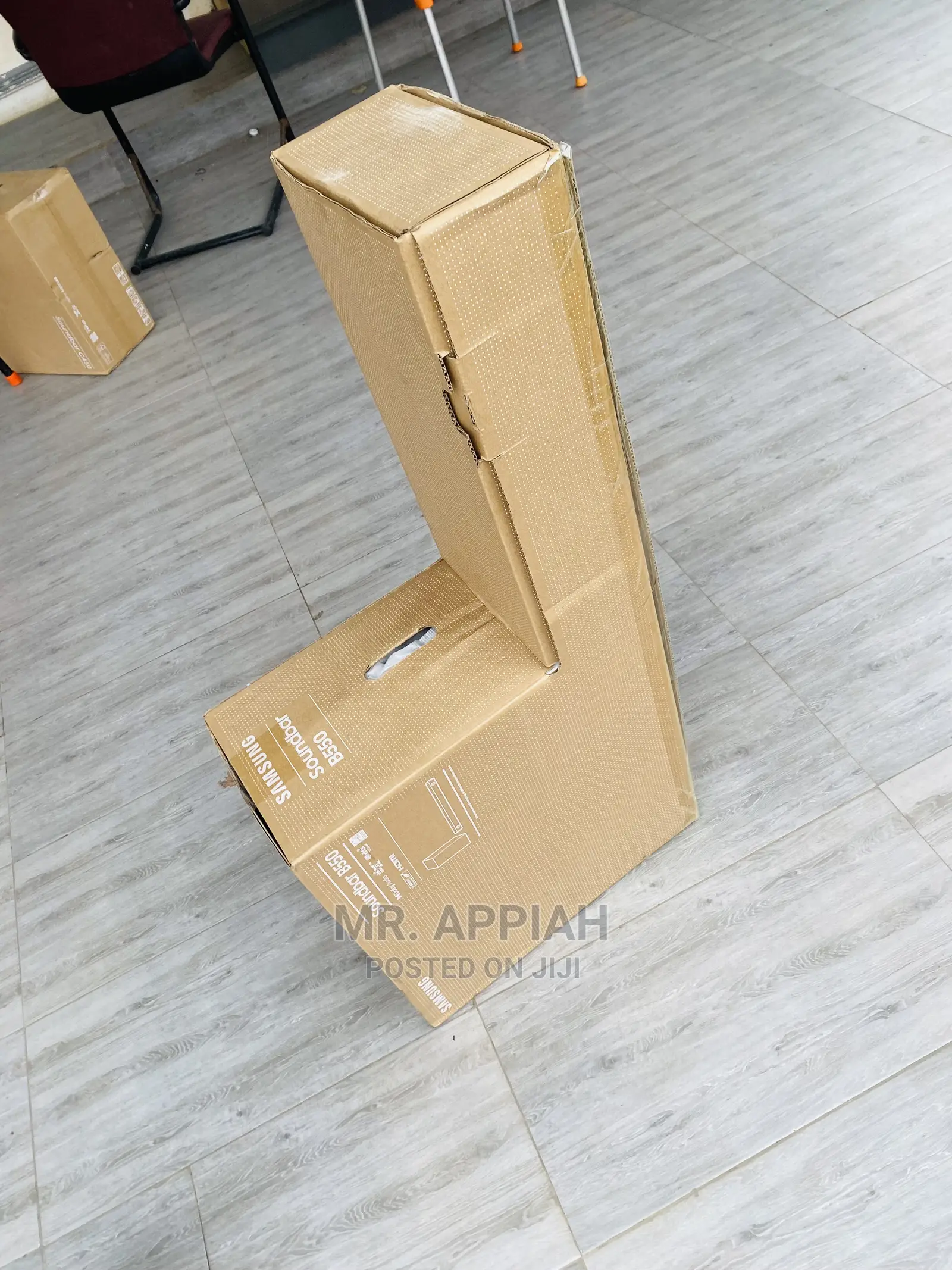 Extremely Quality Samsung(Black)B550 Sound Bar 