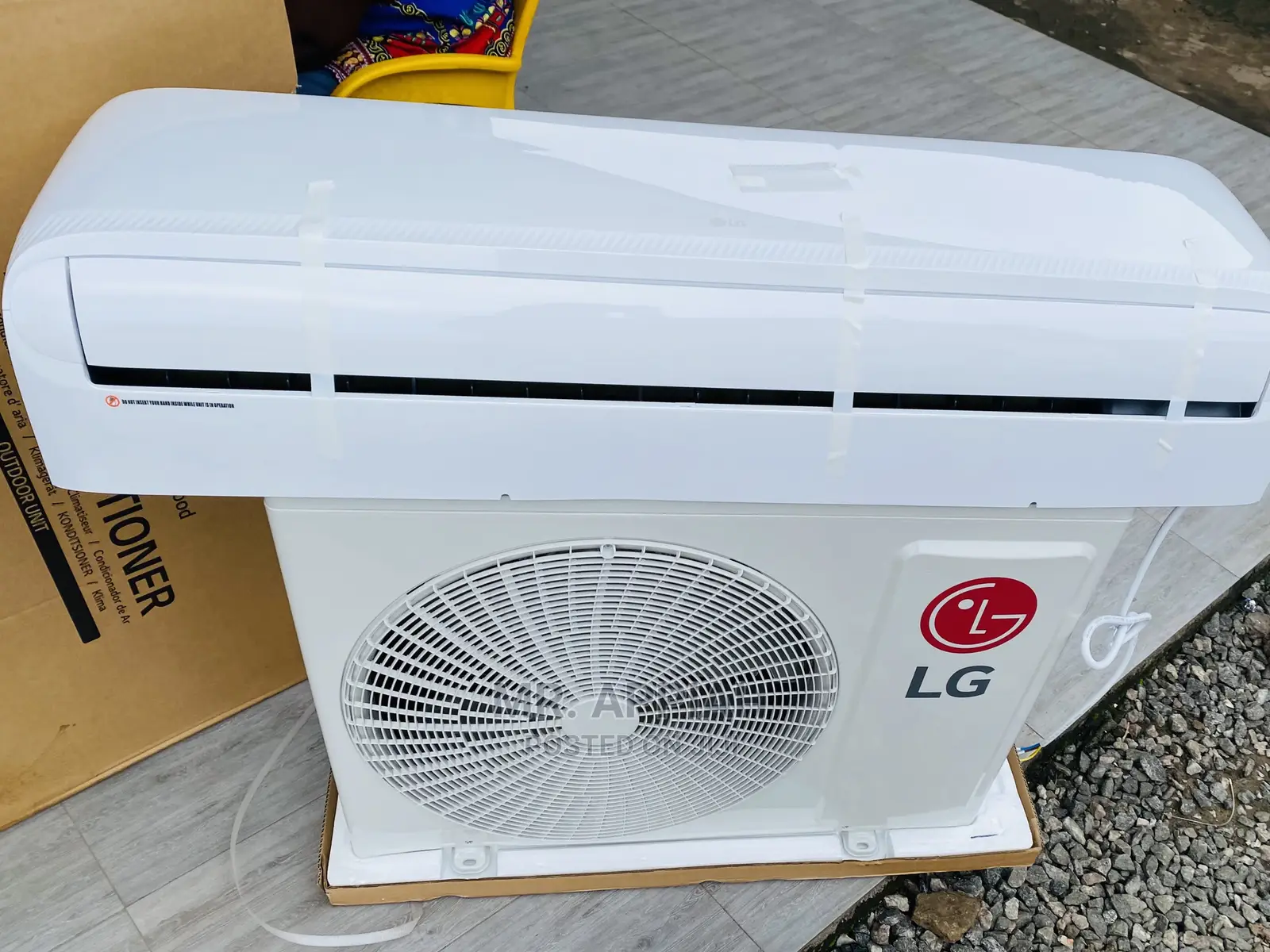 Unique LG R410 Gas 2.0hp Air Conditioner(White) 
