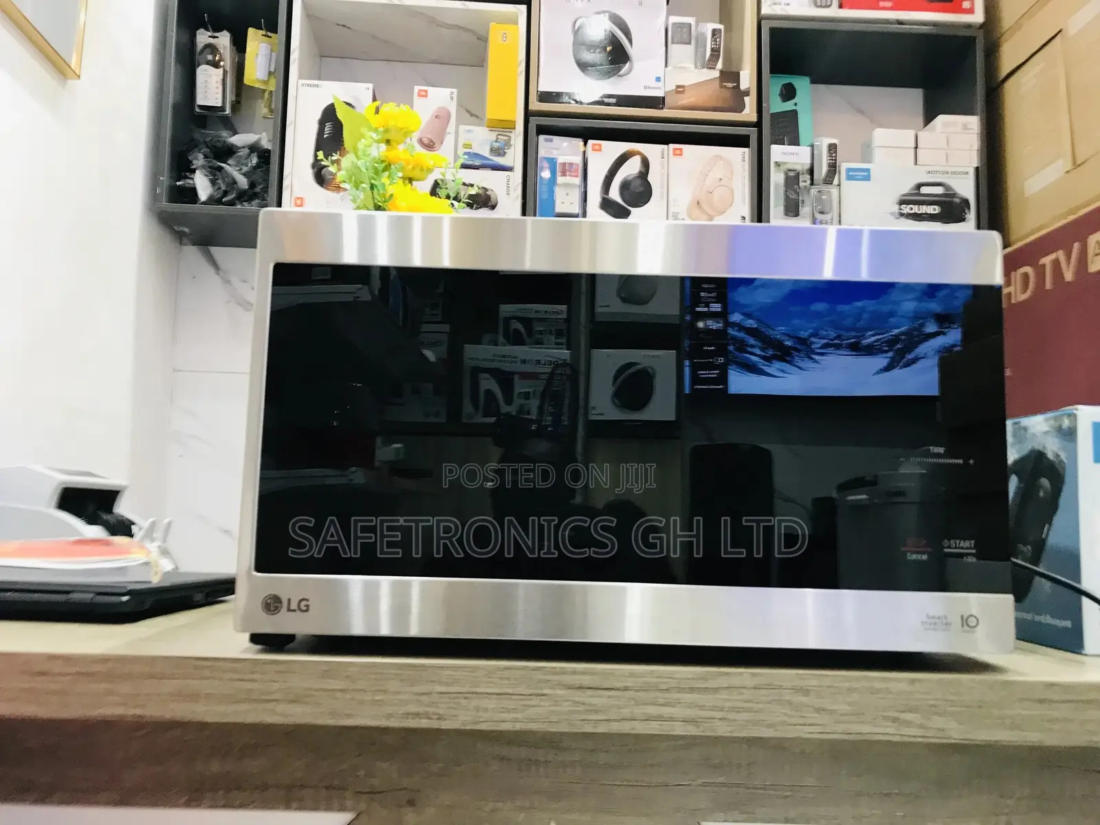 Smart Invertor 42 Liters Lg Microwave Mh8264c1s