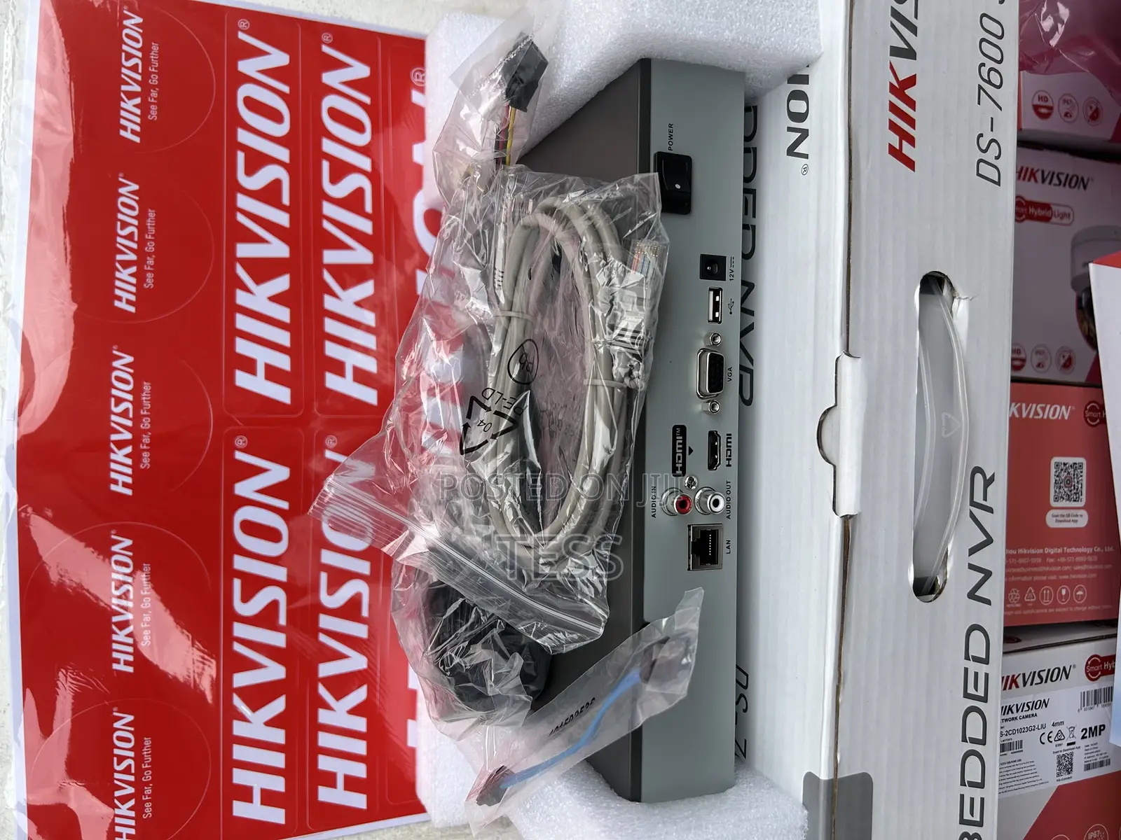 Hikvision 4ch NVR Non Poe DS-7604NI- (8MP)