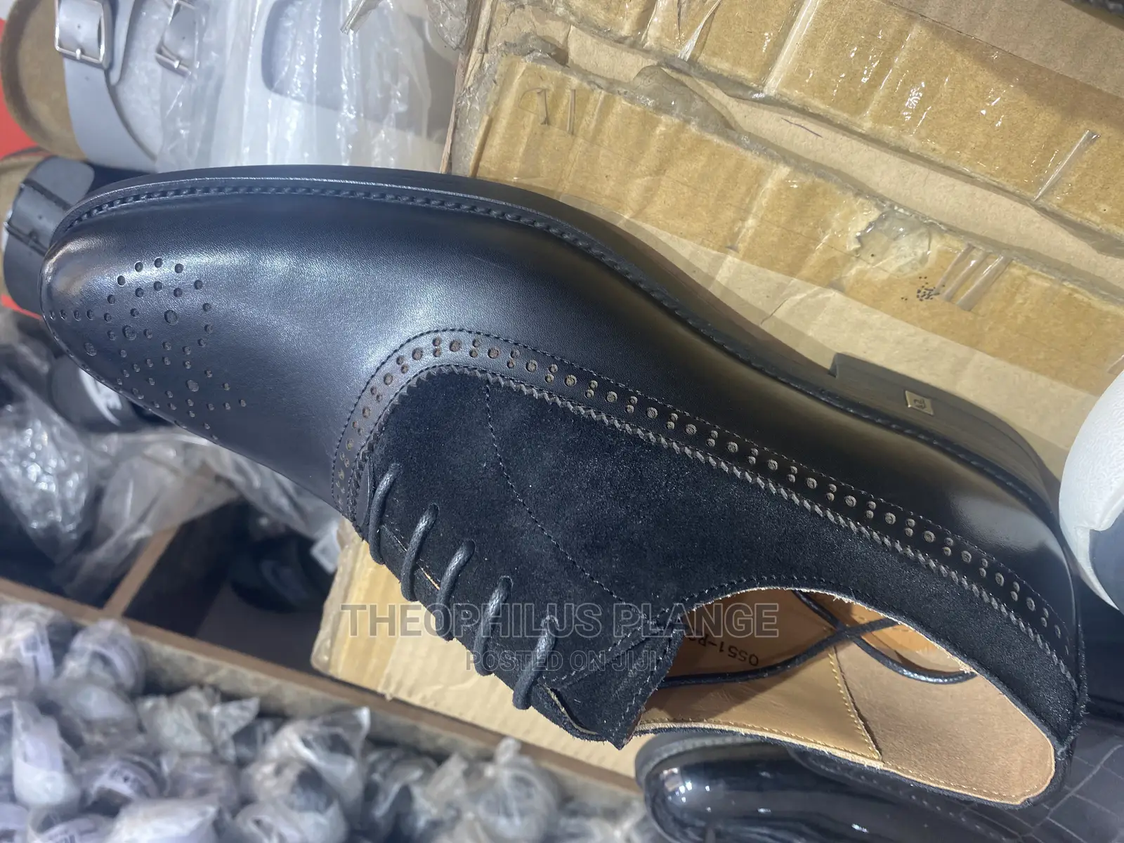 Classic Men Shoes Brown. Frank Perry
