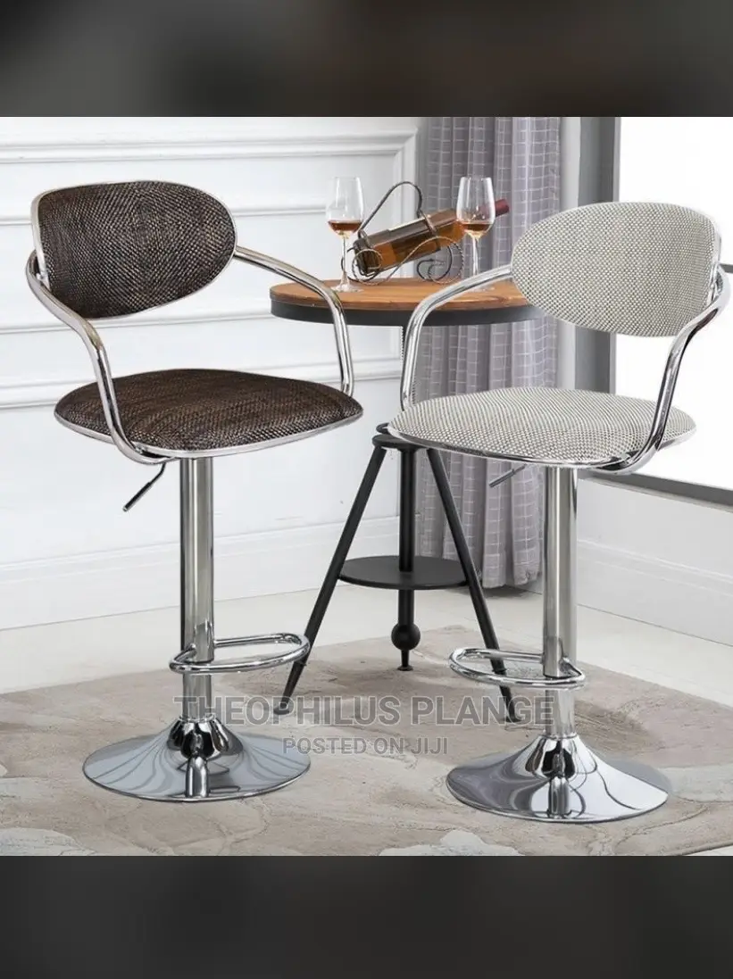 Classic Adjustable Gray Bar Chair .