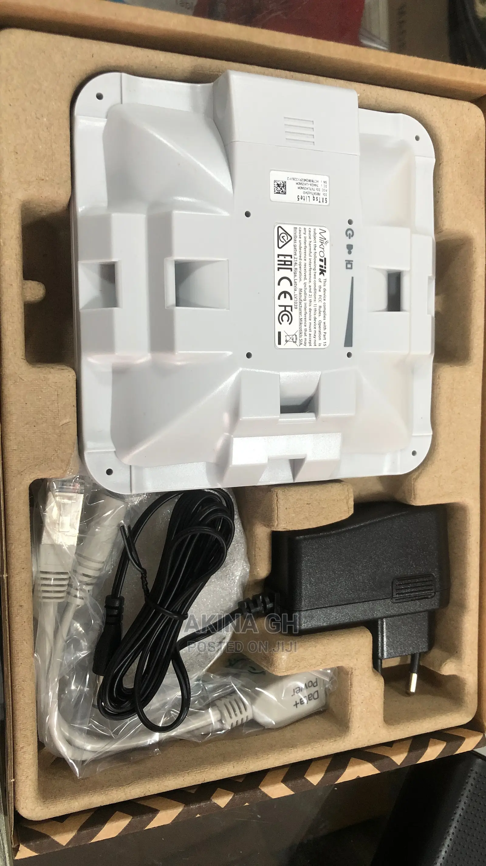 Mikrotik Routerboard SXTSQ Lite 5