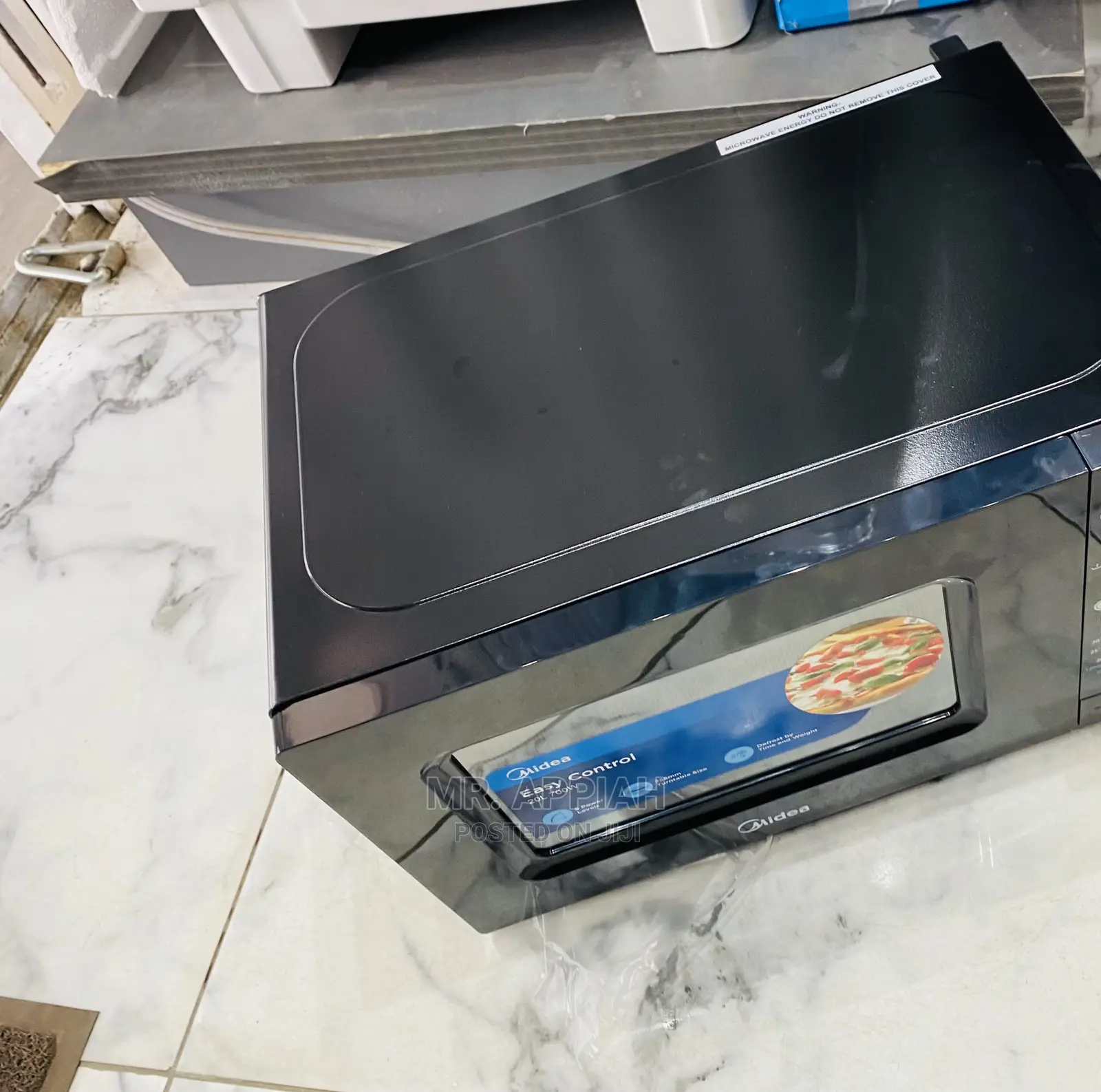Latest Midea Basic Black Electric Microwave 