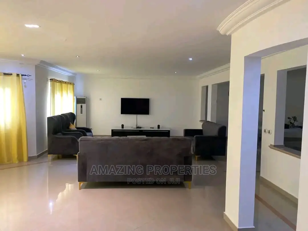 5bdrm House in Adjiriganor for rent