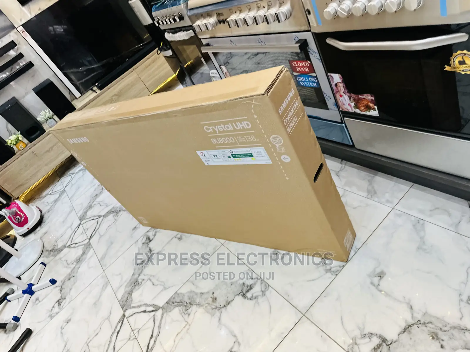 55au7092 Glossy Black Slim UHD Awesome  Samsung