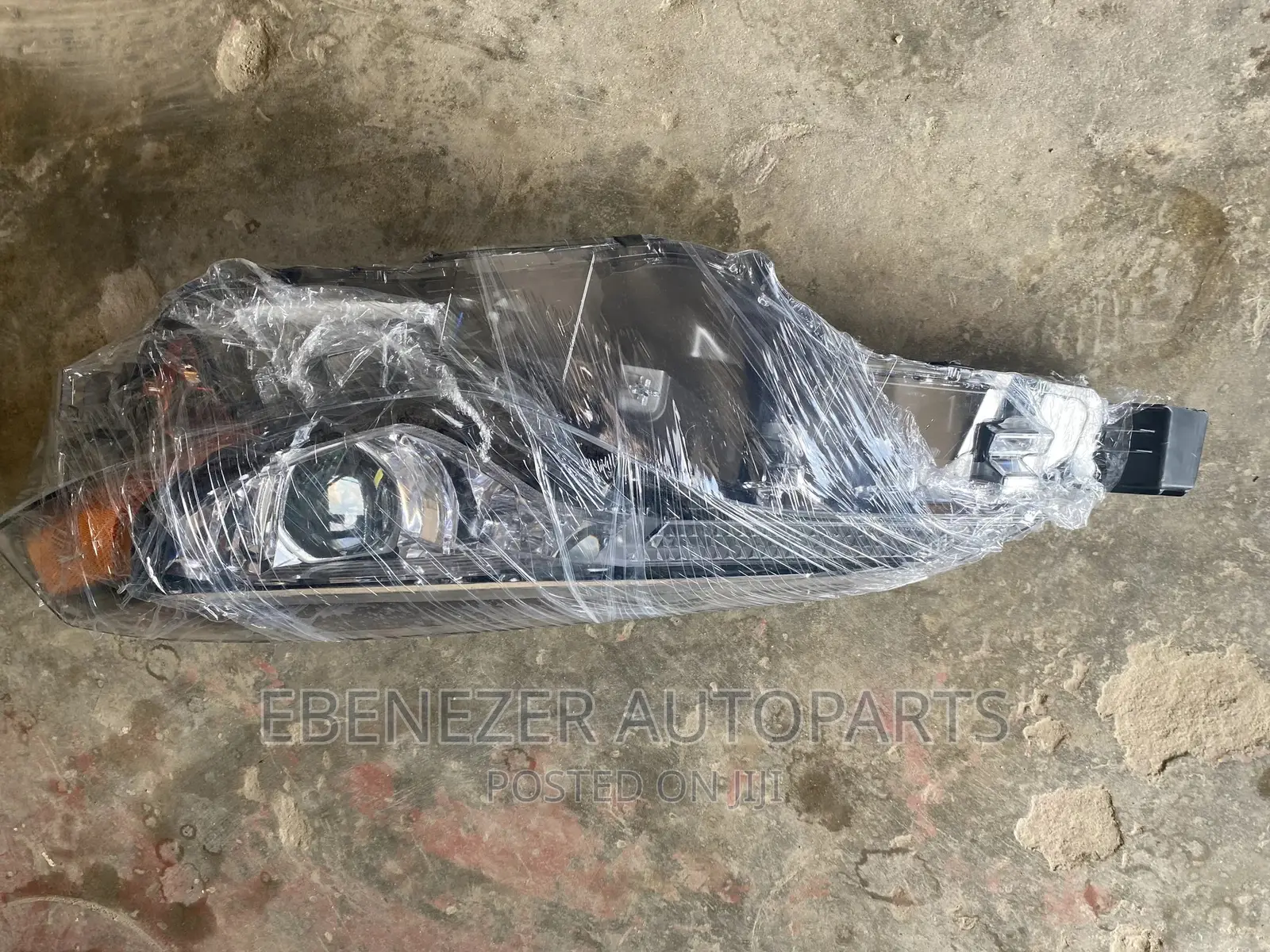 Toyota Corolla 2017 - 2018 Headlight