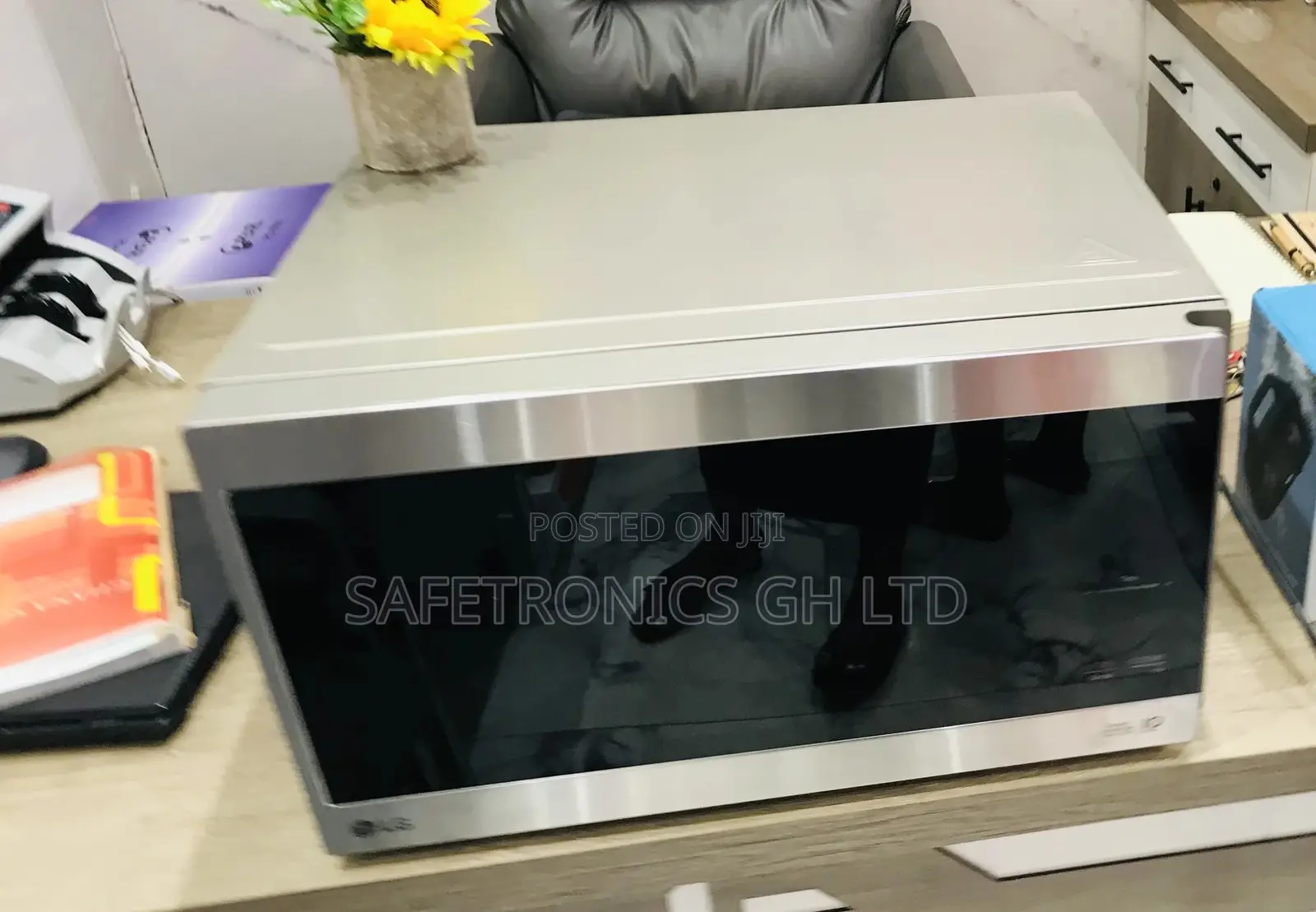 Sliver Smart Microwave 42 Liters Lg Grill Inventor
