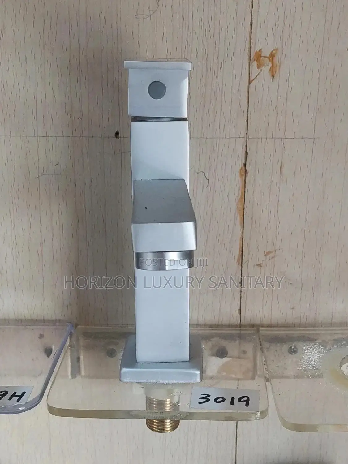 Modern Washbasin Single Handle Basin Tap