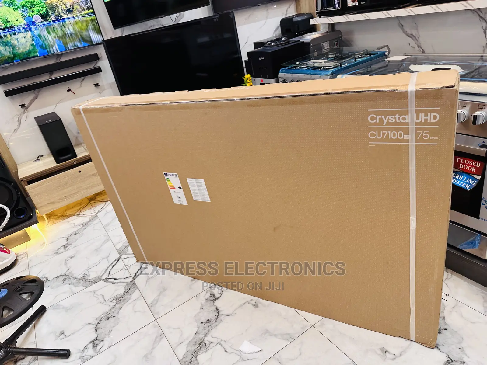 Smart Connectivity Airplay Samsung UHD 75”Cu8002 Tv 