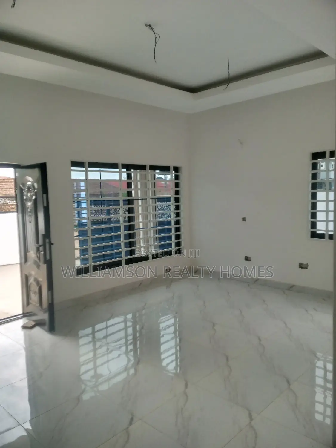 3bdrm House in Hfc Estate, Spintex for sale
