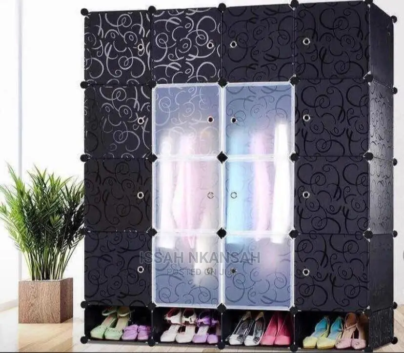 12 Cube Plastic Wardrobe