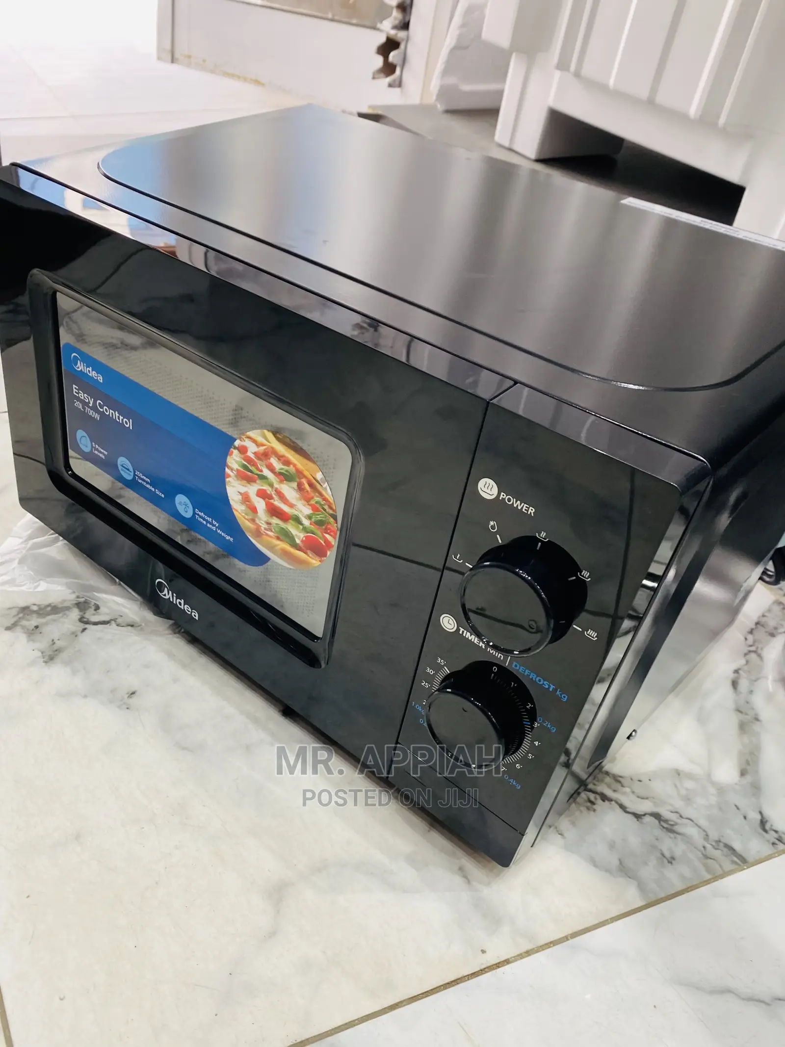 Classic Midea MM720CFB Electric Microwave(Black) 