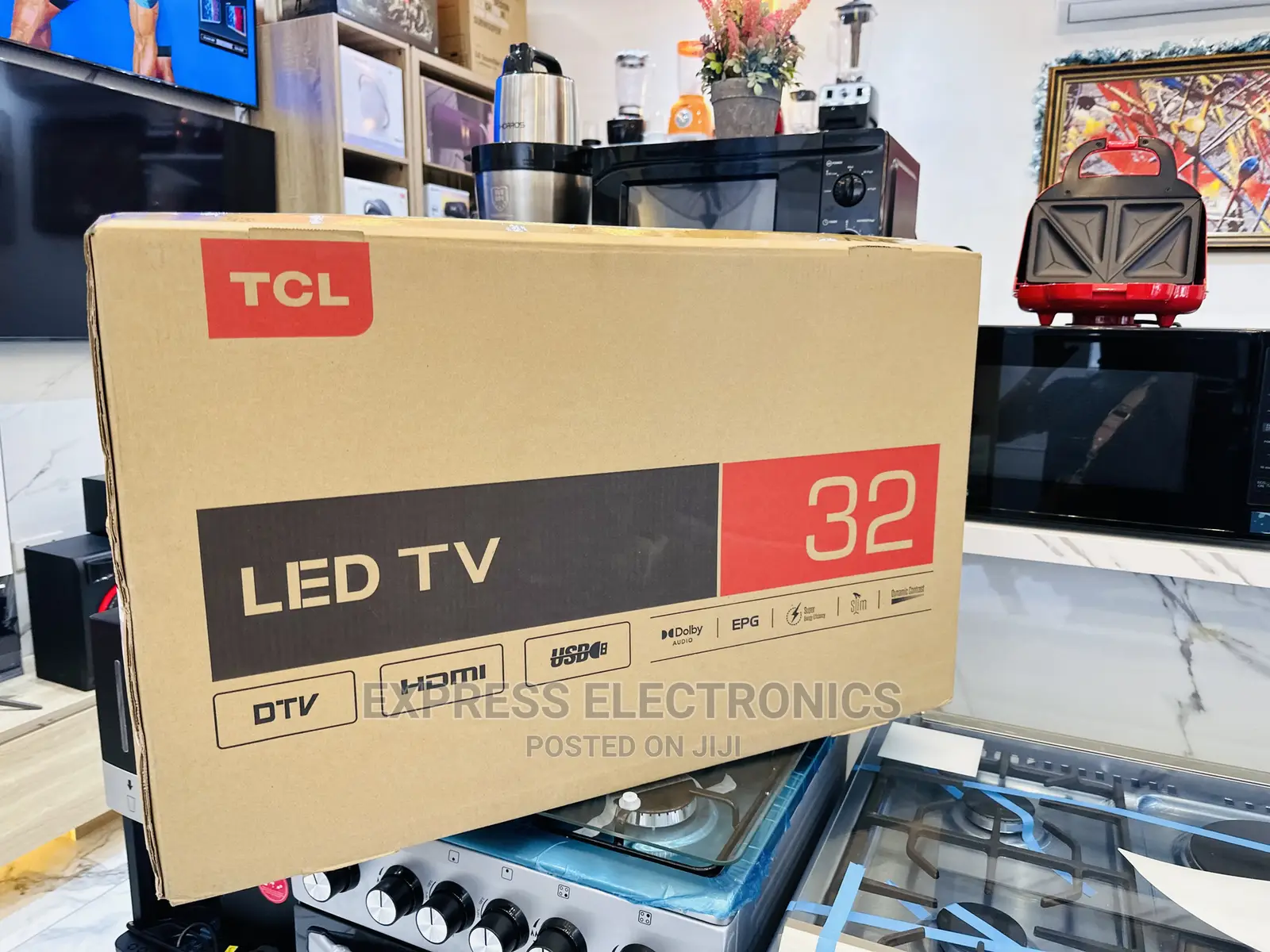Exclusive Design TCL Satellite Digital 32D3200 32”Tv