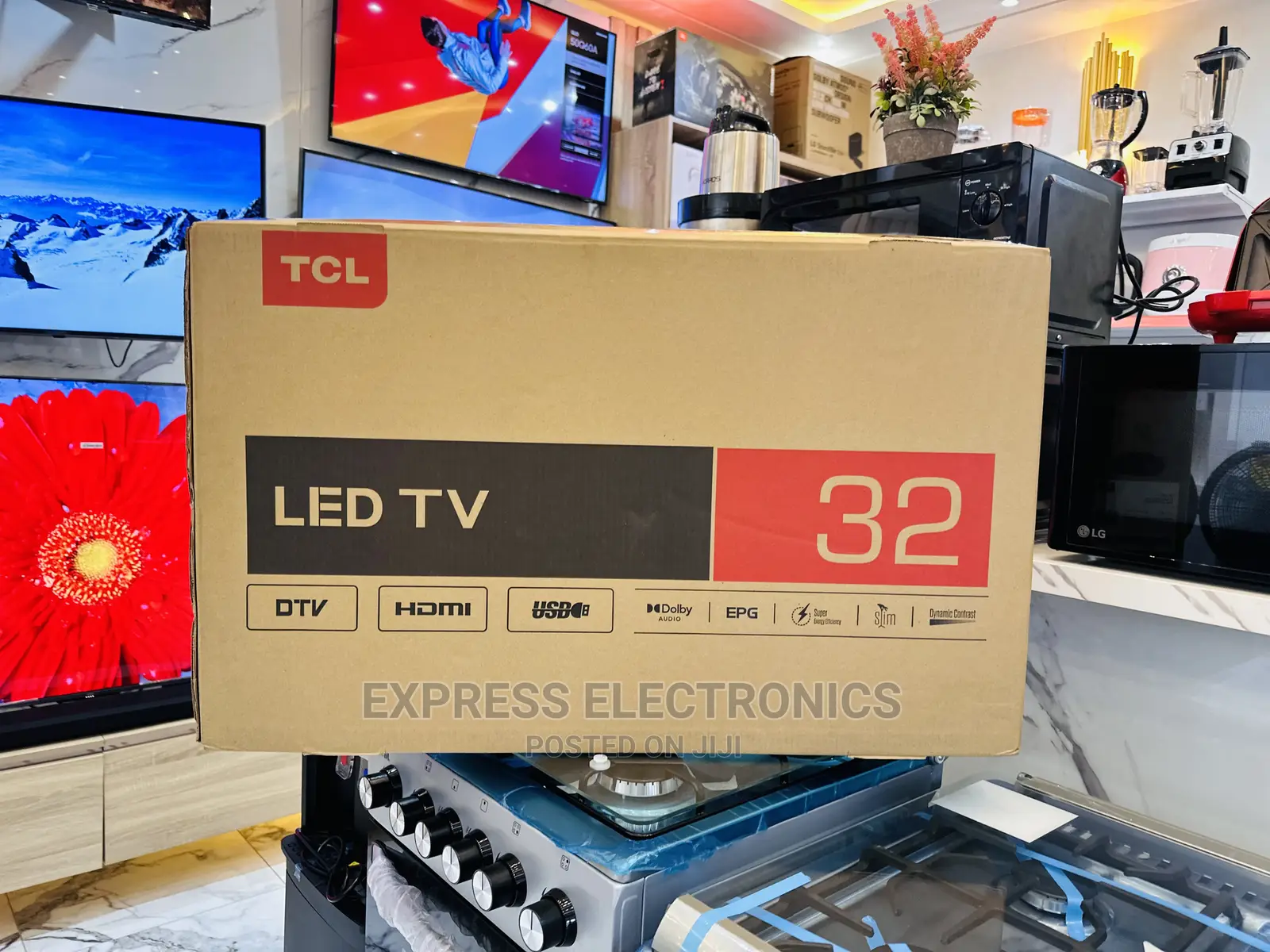 Exclusive Design TCL Satellite Digital 32D3200 32”Tv