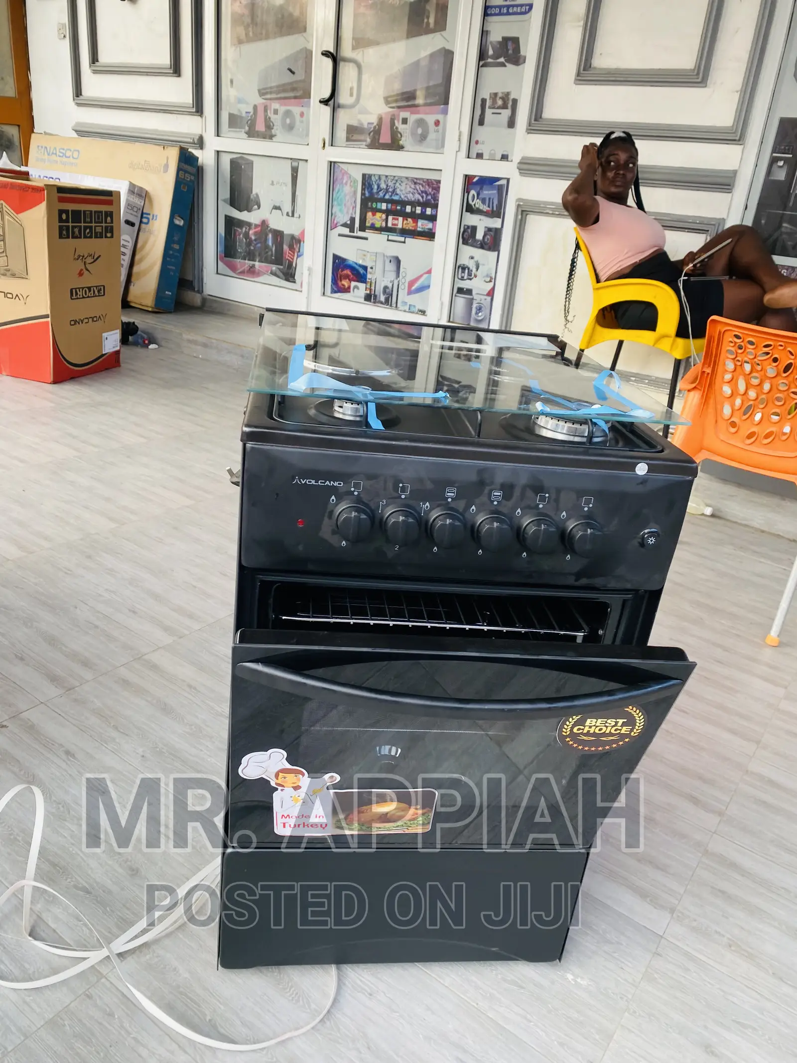 Latest and Affordable Volcano 3gascooker + 1electric Cooker