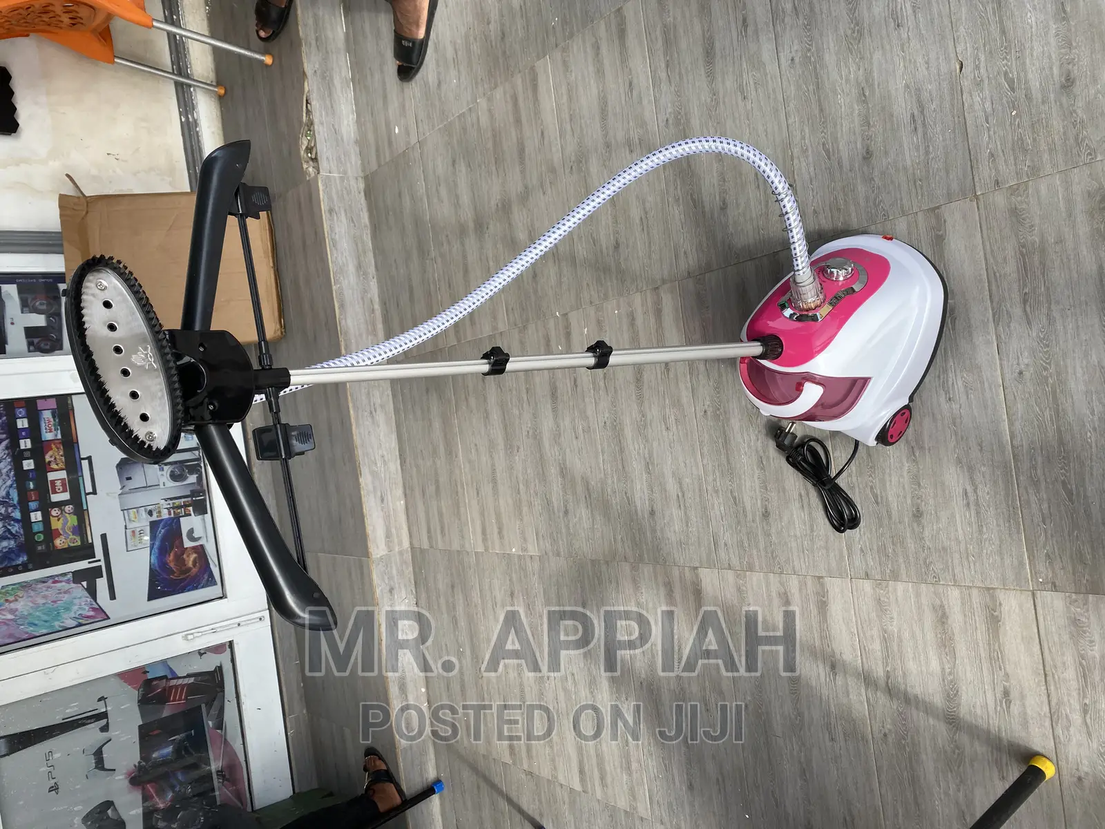 Latest and Affordable Zip Star Standing Garment Streamer.