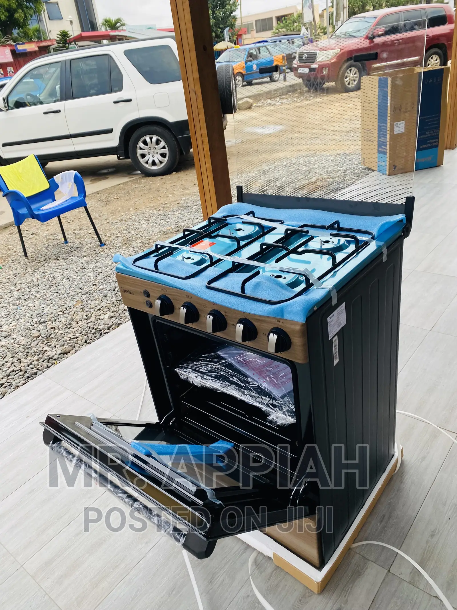 Budget-Friendly Midea 4 Gas Burner With Oven( BMG6060-WD)