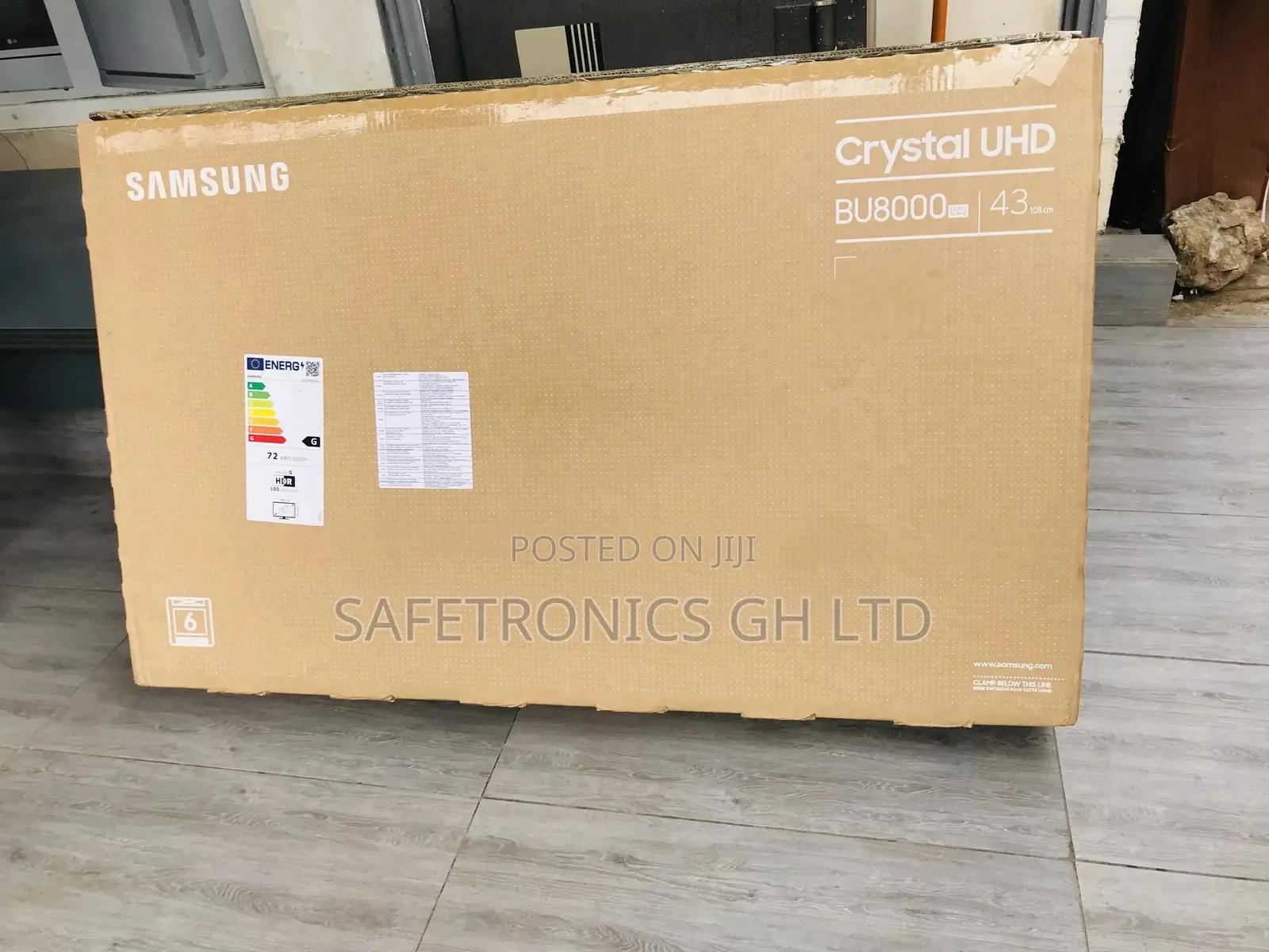 UHD Smart Samsung Crystal BU80 43 Inches Glossy Tv