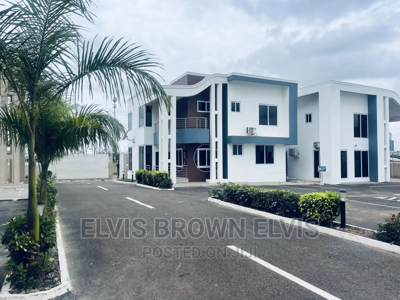 Furnished 2bdrm Duplex in Living Large, East Legon for rent