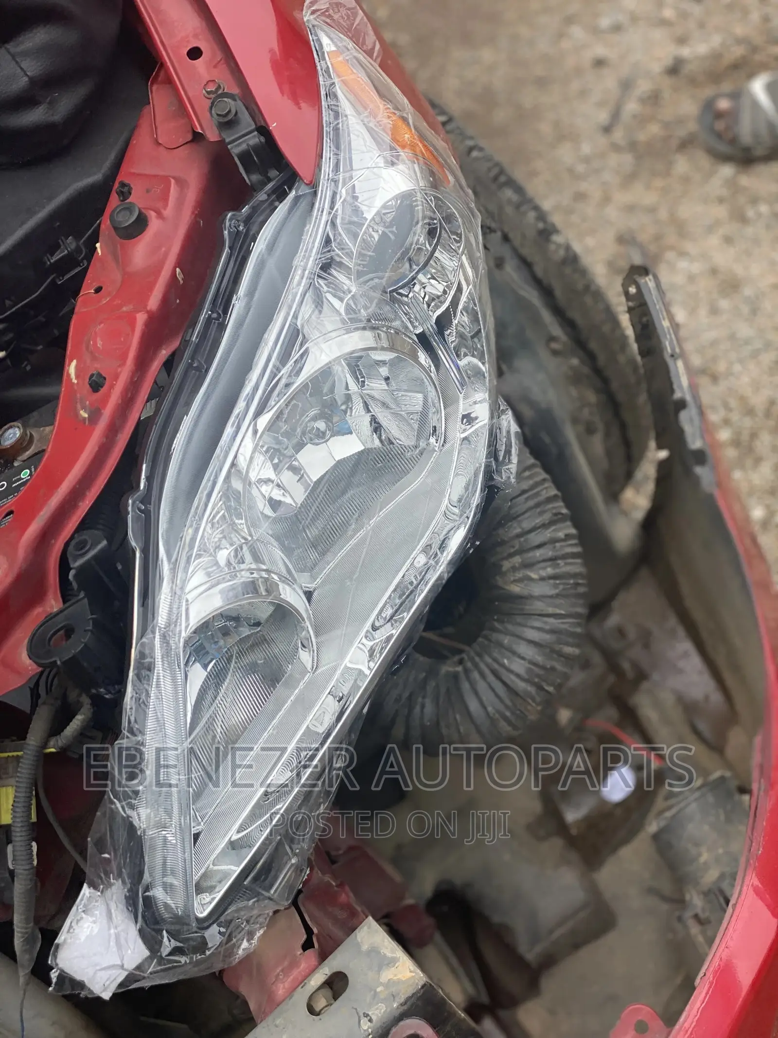 Toyota Corolla 2011 - 2012 Headlights