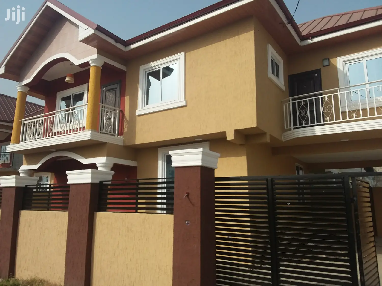 3bdrm House in Bronko Housing, Accra Metropolitan for Sale