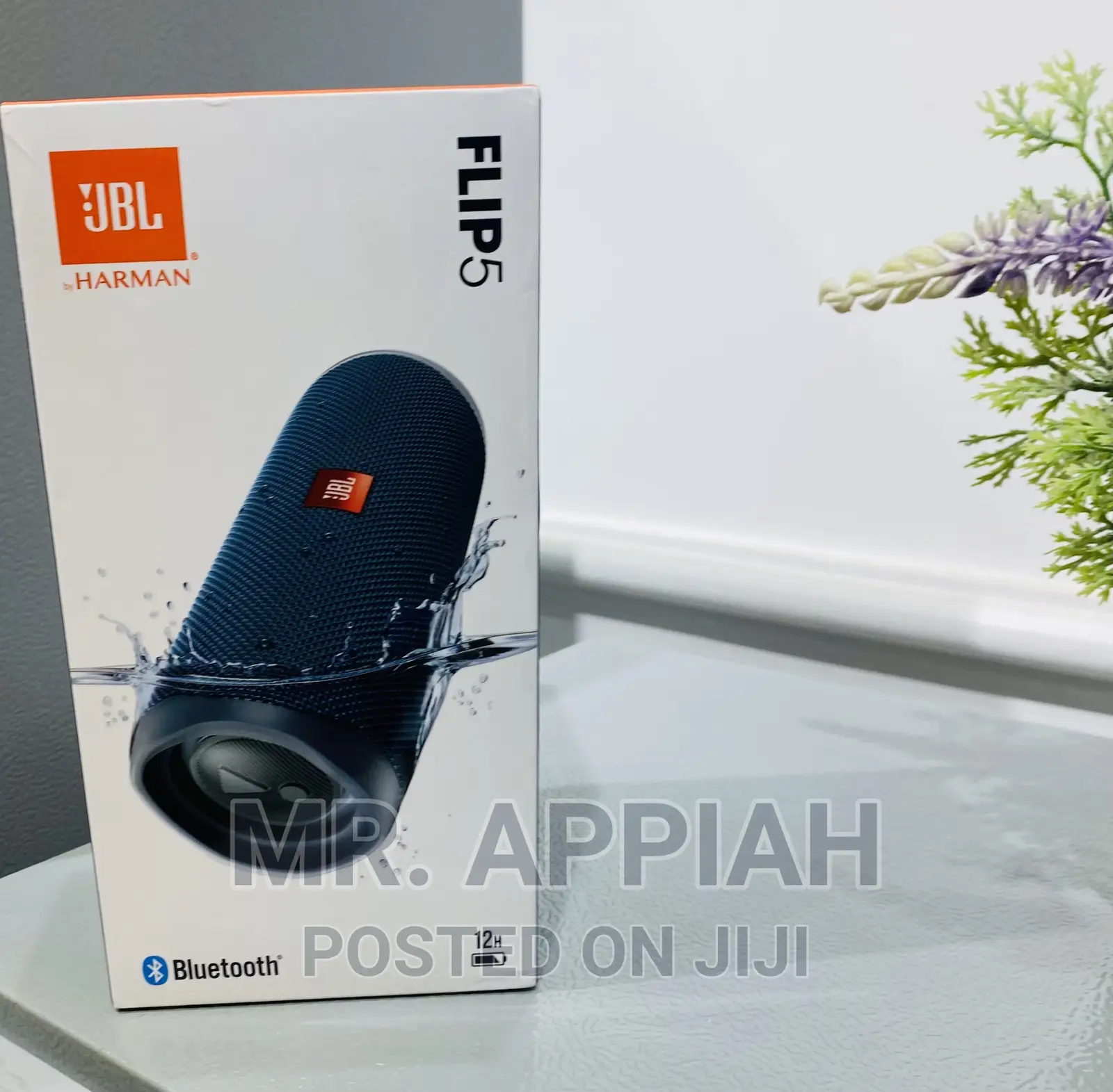 Fabulous JBL Flip 5 Portable Bluetooth Chargeable Speaker.