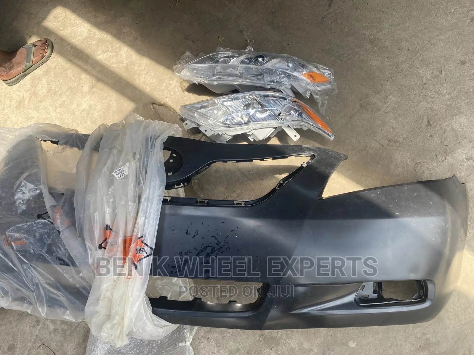 Toyota Camry 2007-09/10 Front Bumper/Headlight
