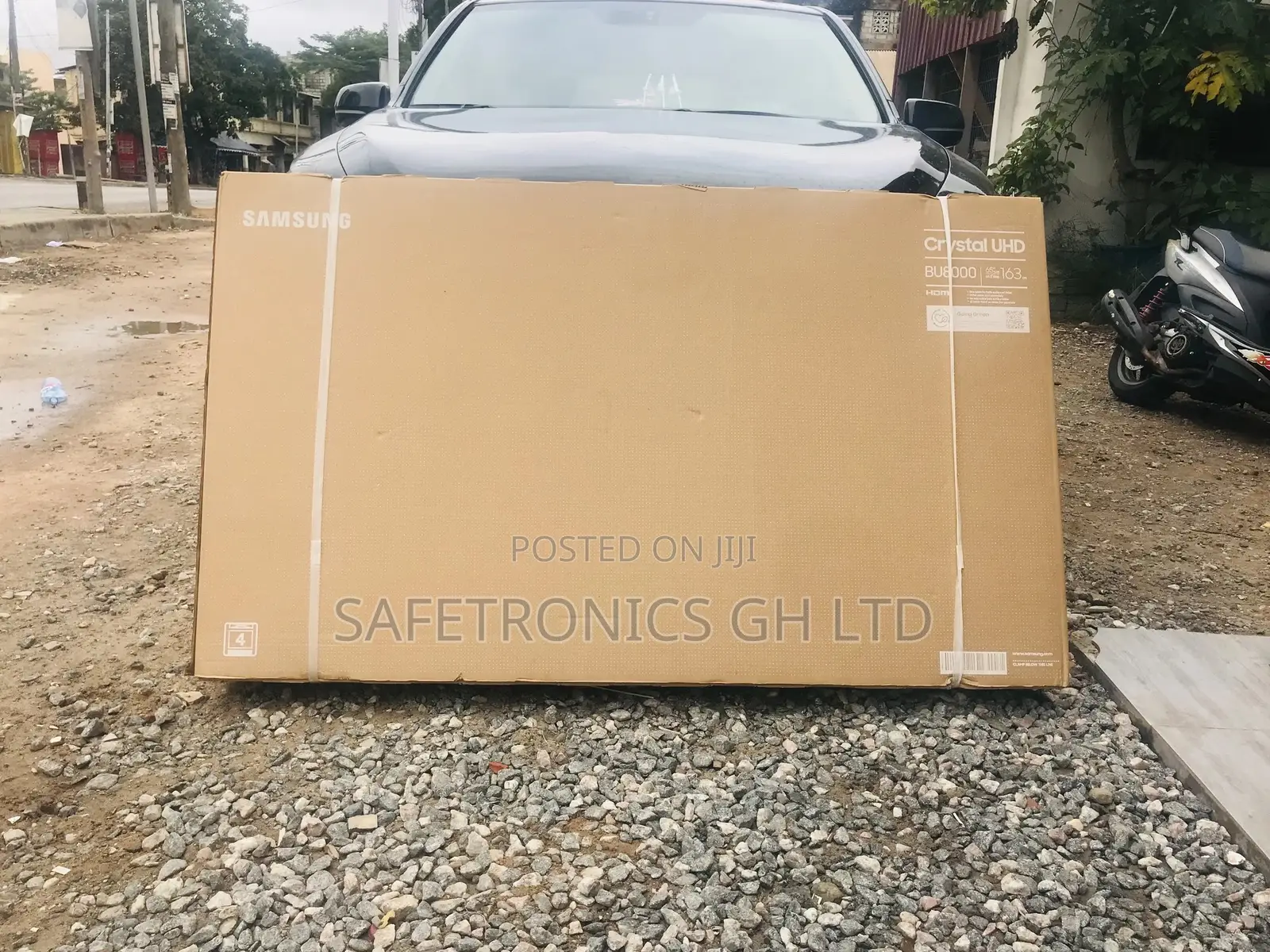 65 Inches Glossy LED Samsung UHD Crystal BU80 UHD Tv
