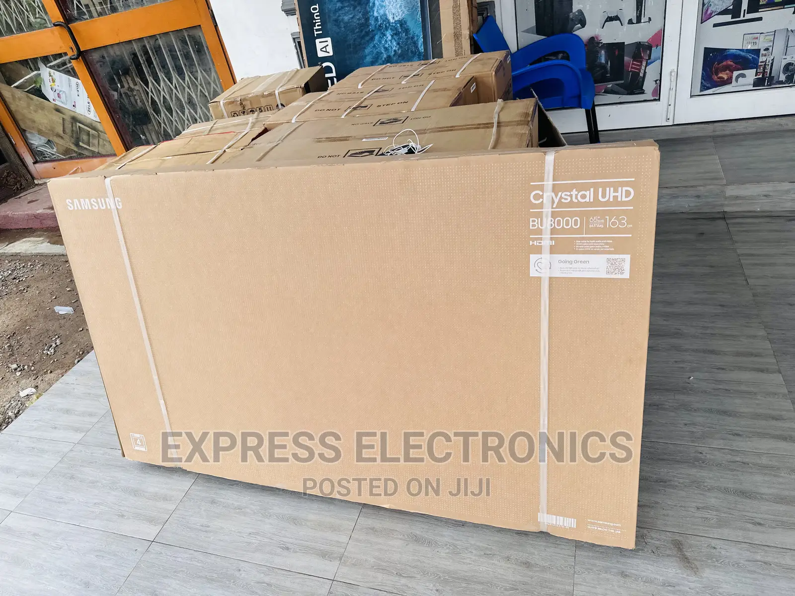 Samsung Crystal Display UHD Smart 65”Bu8000 Tv 