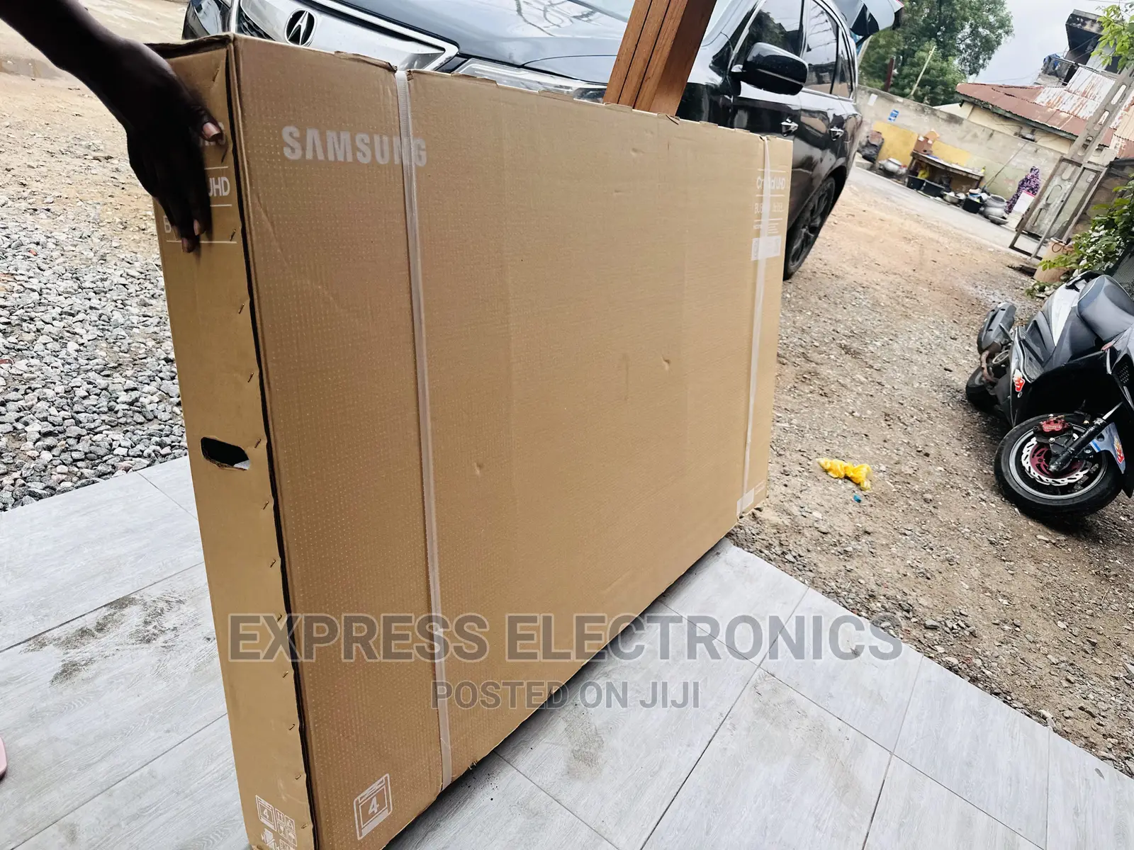 Slim Design Samsung UHD Smart 75”Cu8000 Tv 
