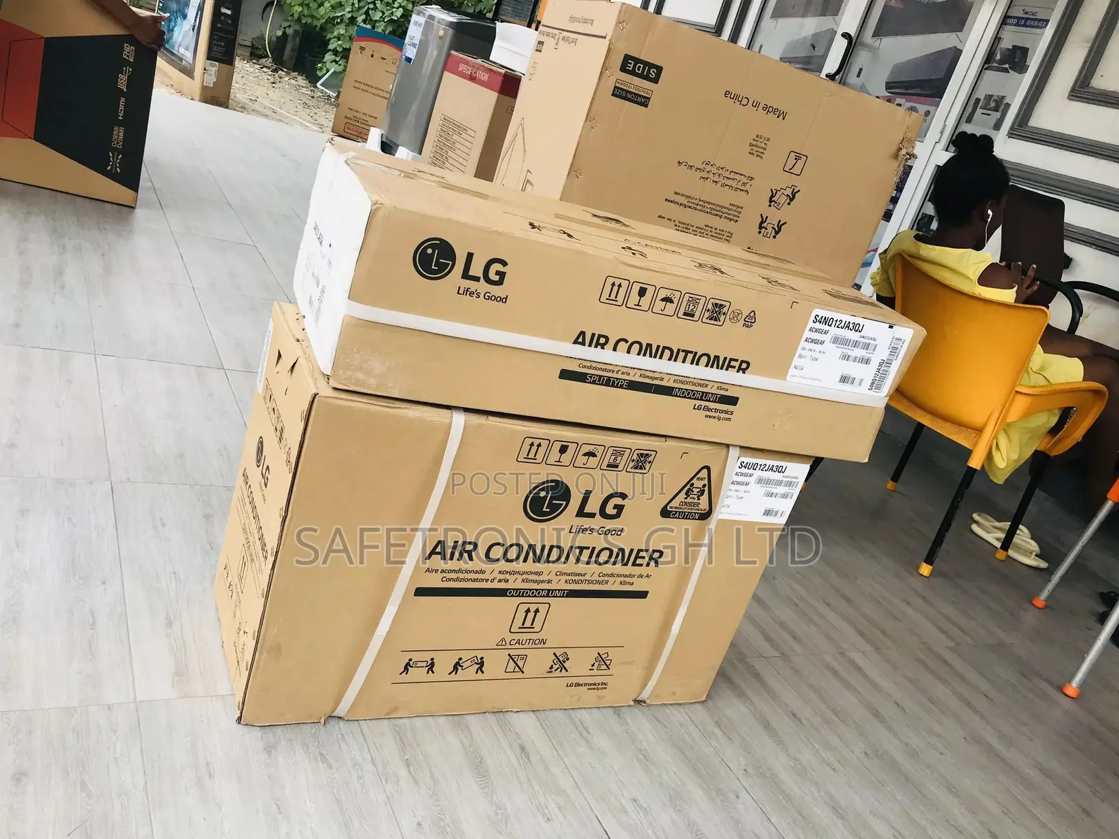 1.5hp Split Invertor Smart Lg Airconditioner