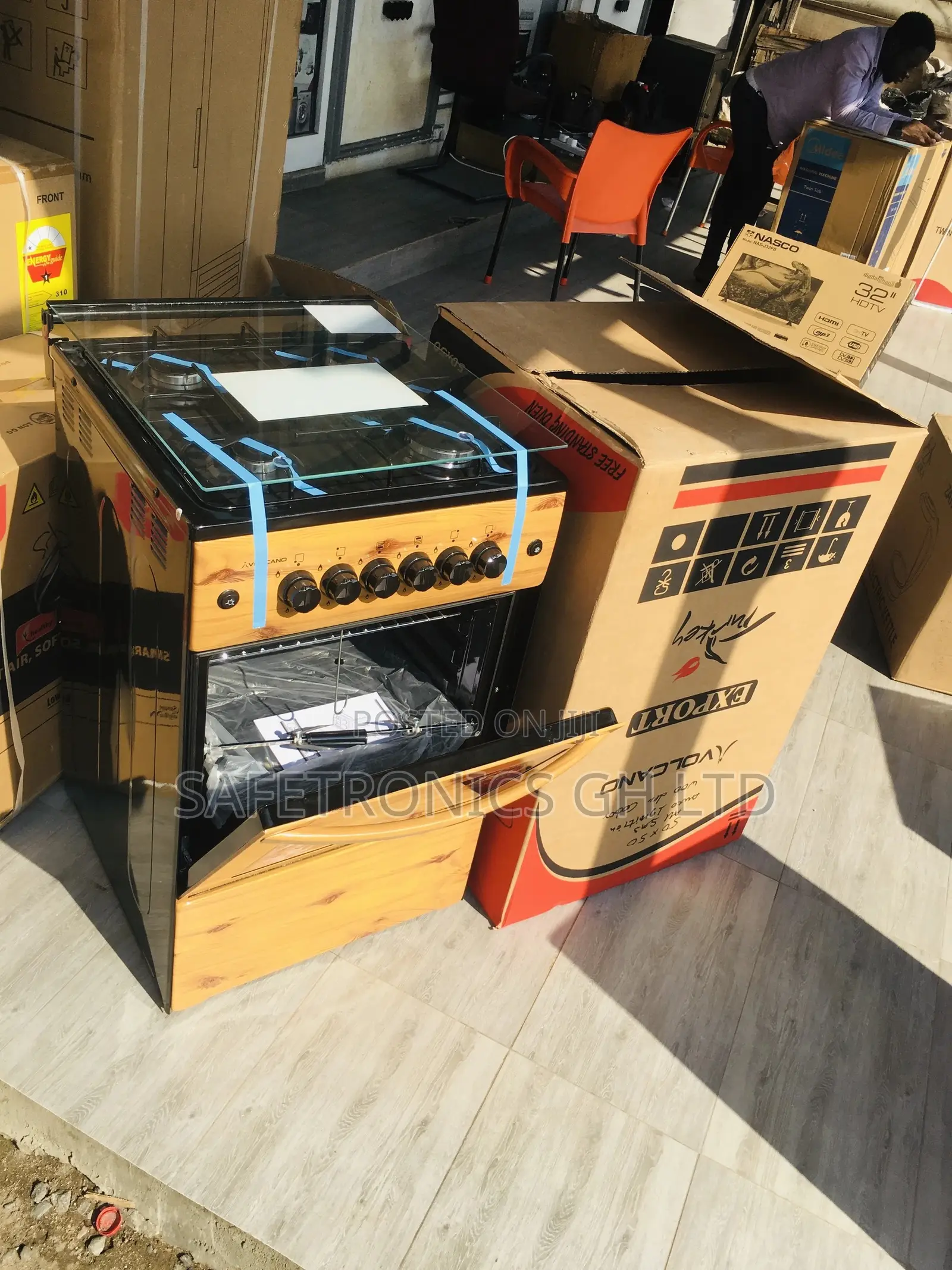 Available 4 Gas Burner Oven With Grill Wooden Light