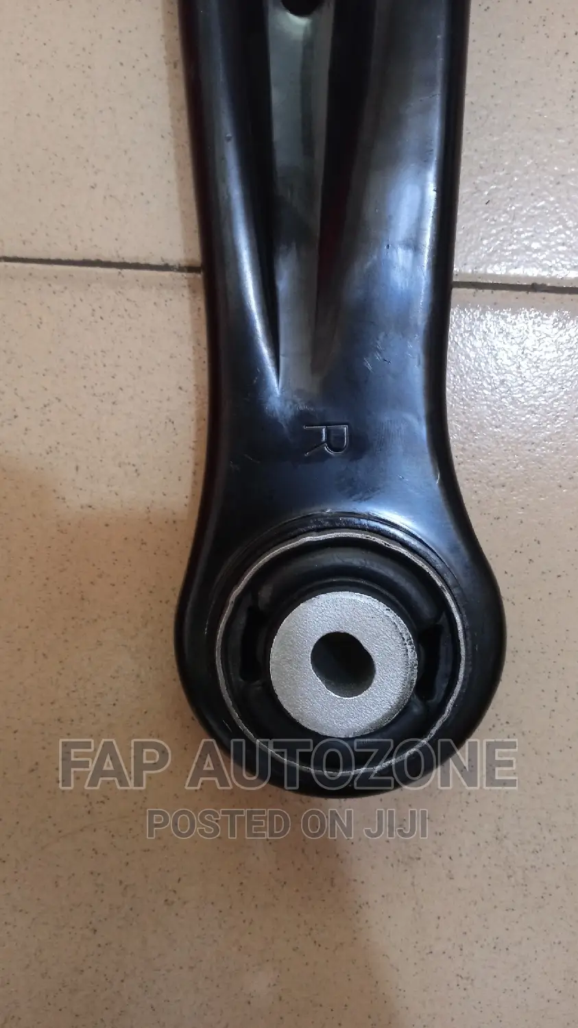 01262. Original Ford Fiesta Control Arm From USA. Sk522761/62