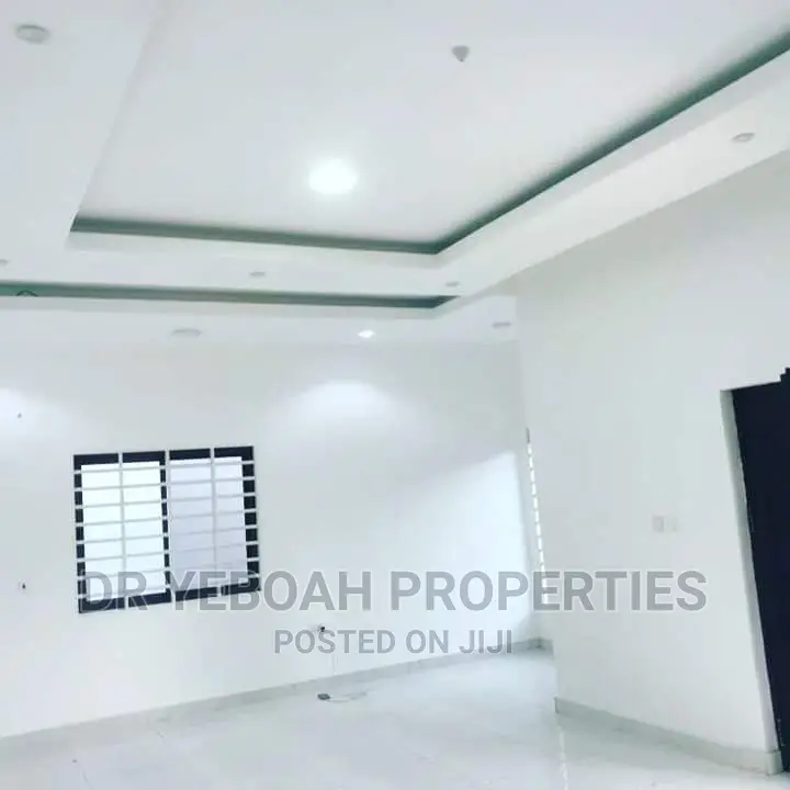 3bdrm House in Spintex 3 Bedrooms for sale