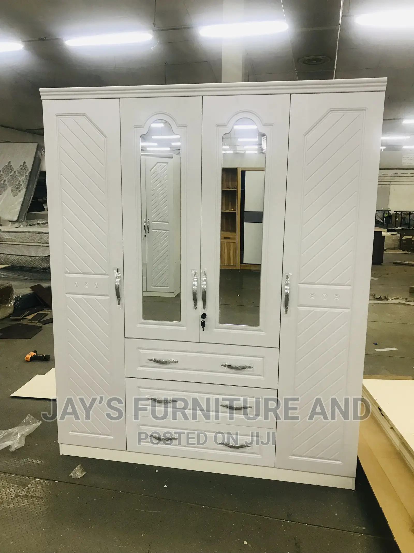 Quality 4 Doors Wardrobe