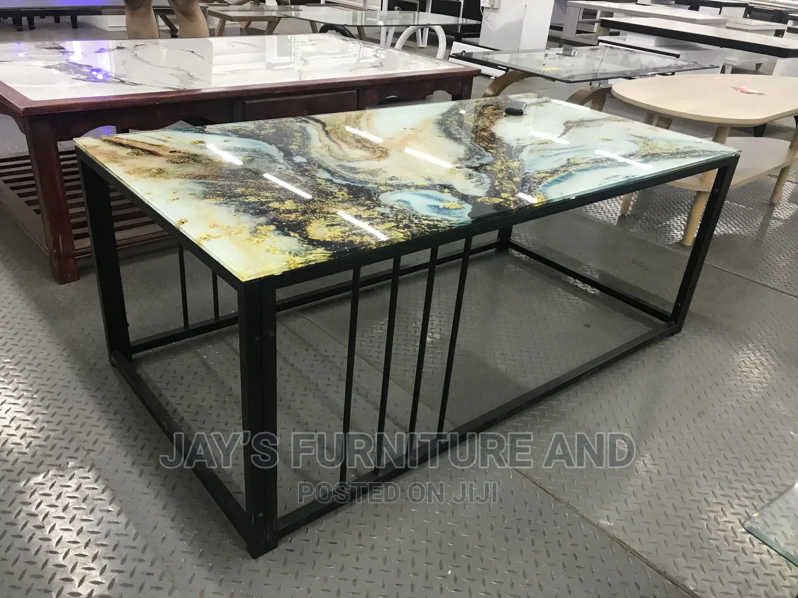 Center Table 401